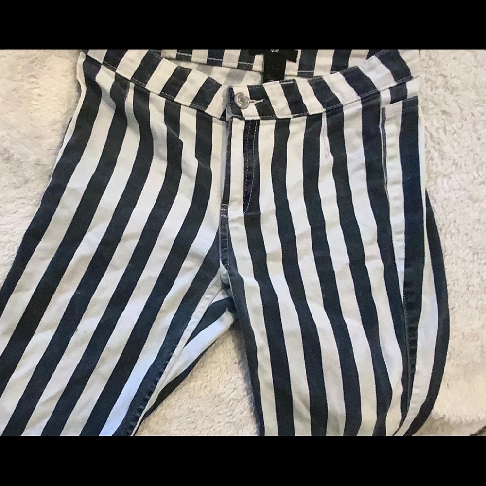H&M Black and white striped pants. High Waisted.